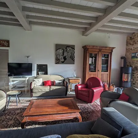 Propriete En Pleine Nature,grands Espaces,, Perigord Noir, Piscine Chauffee, Climatisation,wifi
