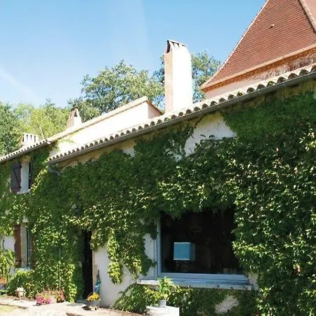 Villa Propriete En Pleine Nature,grands Espaces,, Perigord Noir, Piscine Chauffee, Climatisation,wifi *