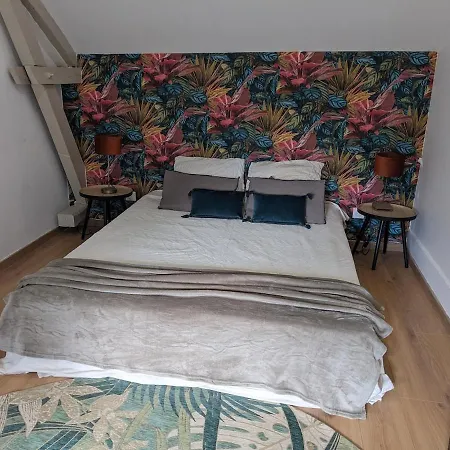 Villa Propriete En Pleine Nature,grands Espaces,, Perigord Noir, Piscine Chauffee, Climatisation,wifi *