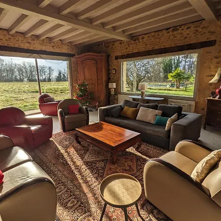 Villa Propriete En Pleine Nature,grands Espaces,, Perigord Noir, Piscine Chauffee, Climatisation,wifi