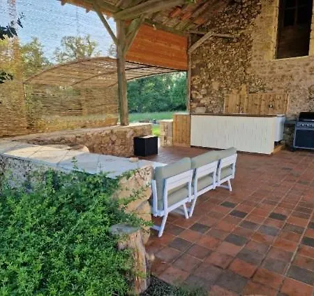 Propriete En Pleine Nature,grands Espaces,, Perigord Noir, Piscine Chauffee, Climatisation,wifi