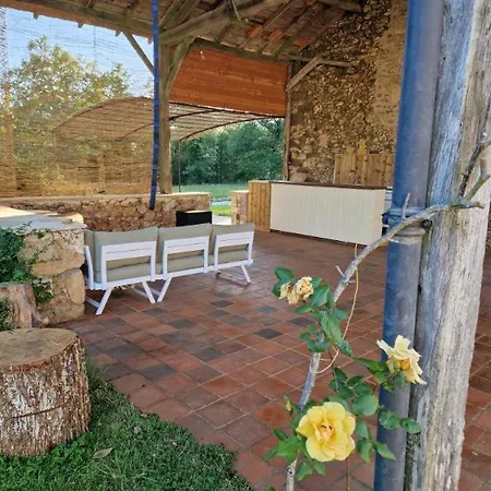 Villa Propriete En Pleine Nature,grands Espaces,, Perigord Noir, Piscine Chauffee, Climatisation,wifi *