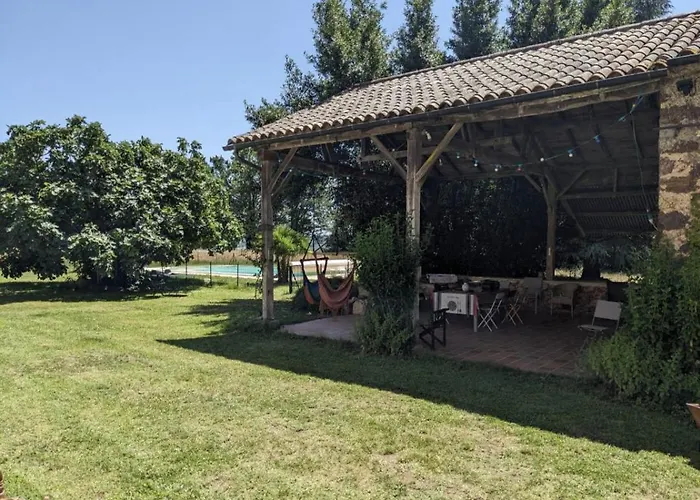 Villa Propriete En Pleine Nature,grands Espaces,, Perigord Noir, Piscine Chauffee, Climatisation,wifi