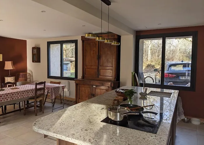 Propriete En Pleine Nature,grands Espaces,, Perigord Noir, Piscine Chauffee, Climatisation,wifi Villa *